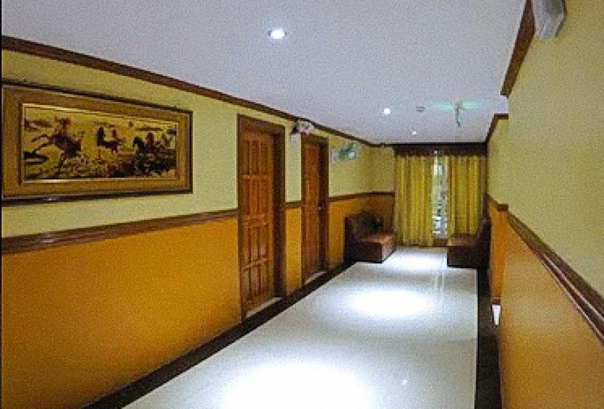 Reddoorz Plus @ Taj Hotel Tuguegarao Екстер'єр фото